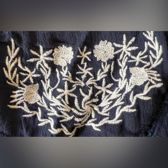 DEX Plus Size 2X Navy Dress, Lining, Beach Cover Up With White Embroidery - Picture 2 of 10